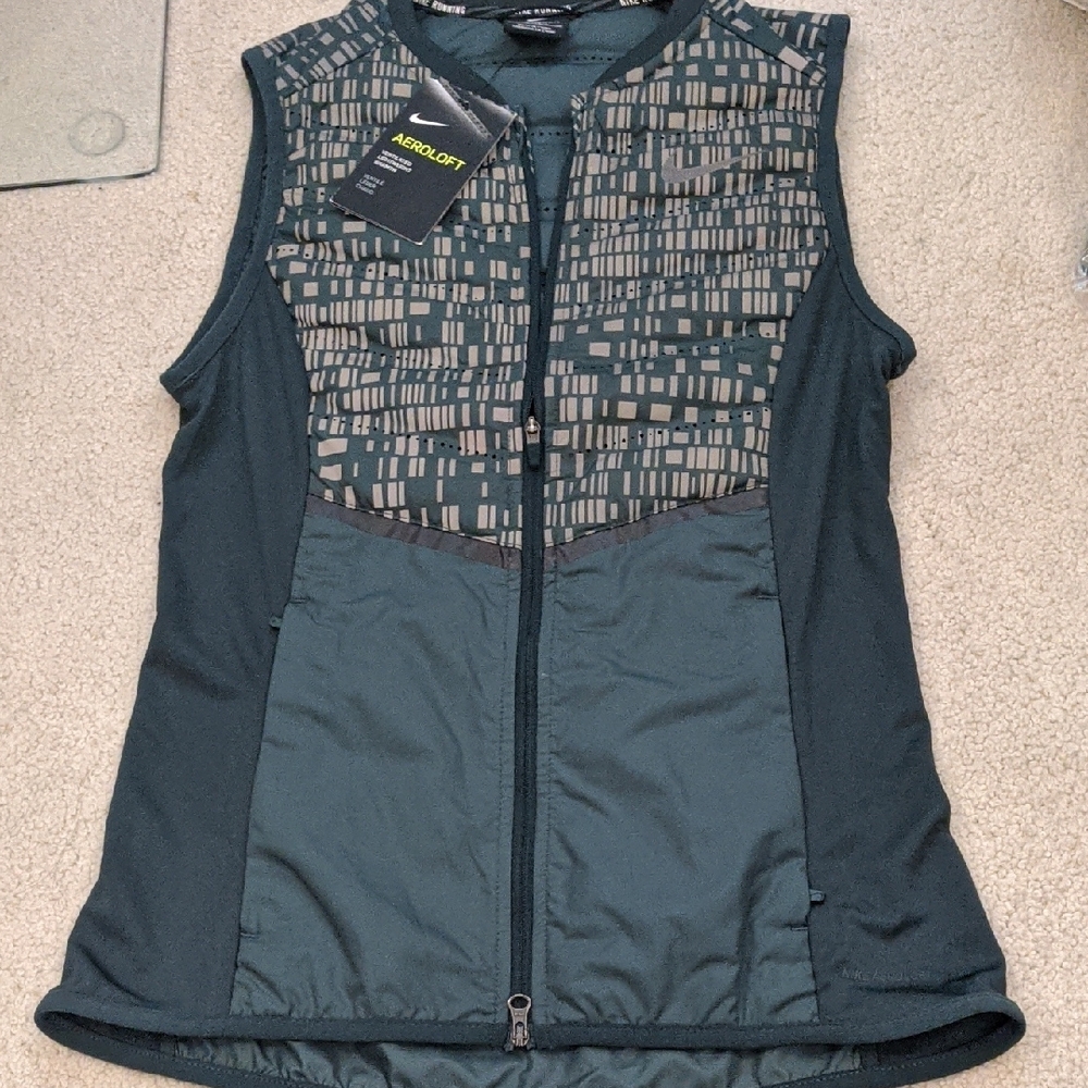 Nike Women's Green AEROLOFT Vest Jacket